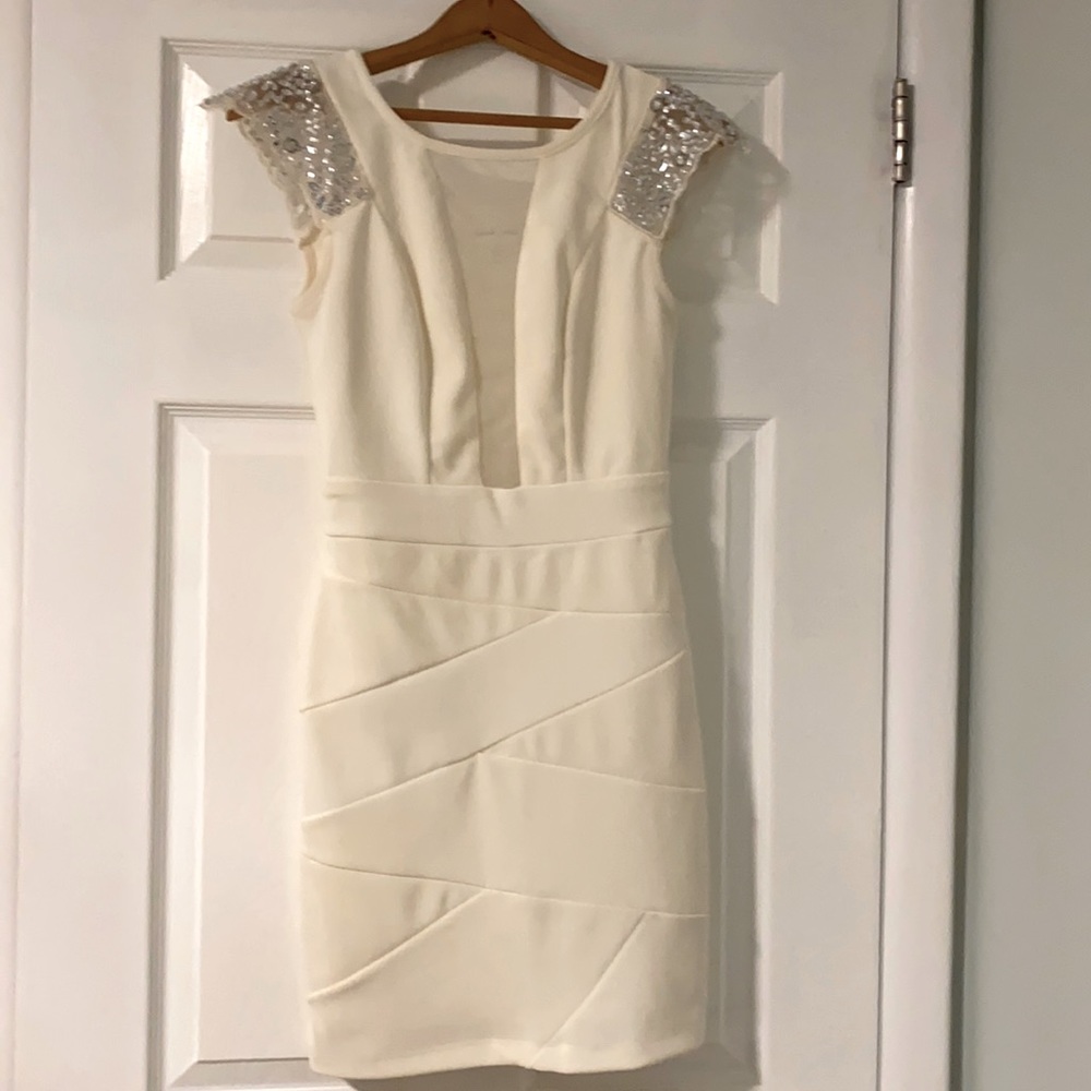 Emerald Sundae Small White Short Party Dress